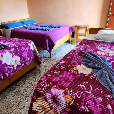Hospedaje Santo Domingo Panajachel Extérieur photo